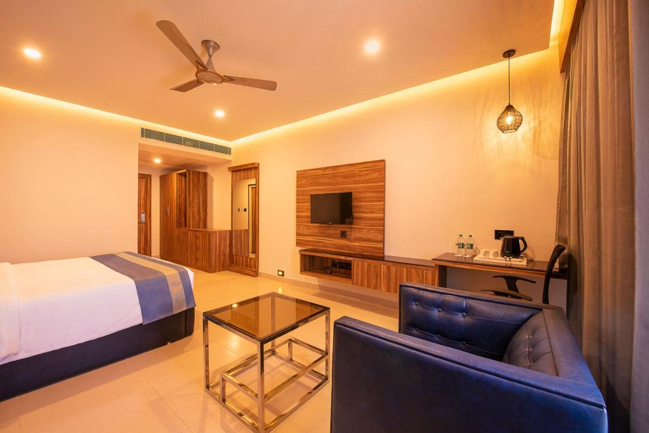 Hometown Galleria Manipal Buitenkant foto