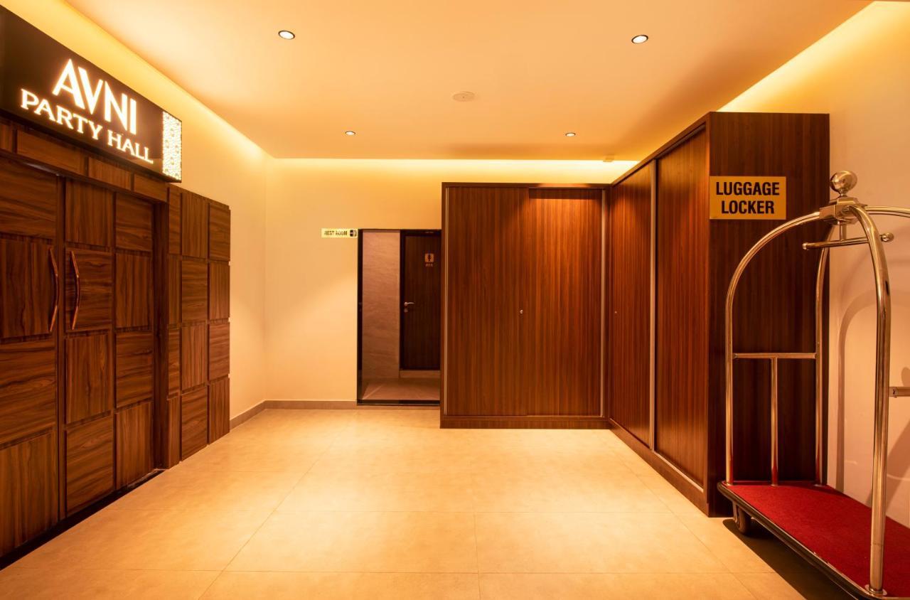 Hometown Galleria Manipal Buitenkant foto